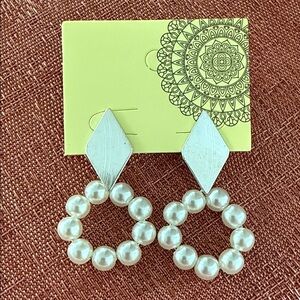 Elegant Silver and Pearl Hoop Earrings